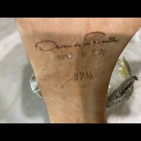 Oscar De La Renta Shoes - Picture 4 of 4